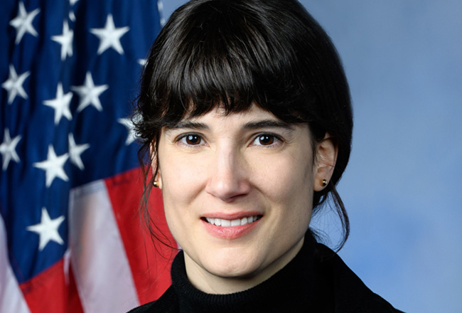  Marie Gluesenkamp Pérez